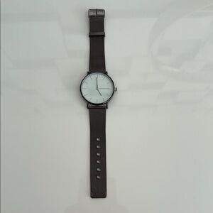 Chic White Dial Watch with Dark Strap